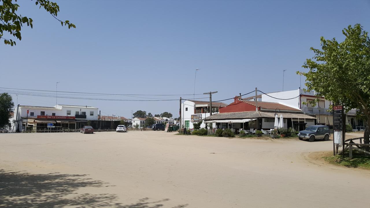 Hospederia Rural Las Buganvillas El Rocio Exterior photo