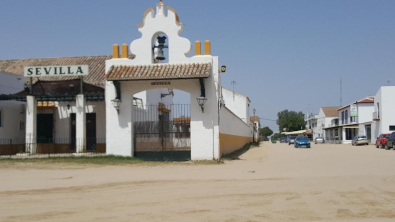 Hospederia Rural Las Buganvillas El Rocio Exterior photo